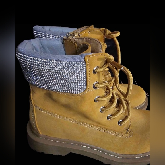 Beautiful!Rhinestone Embellished Ladies Work n Play Boots by Wild Pair/New, Sz 6 - Picture 4 of 10